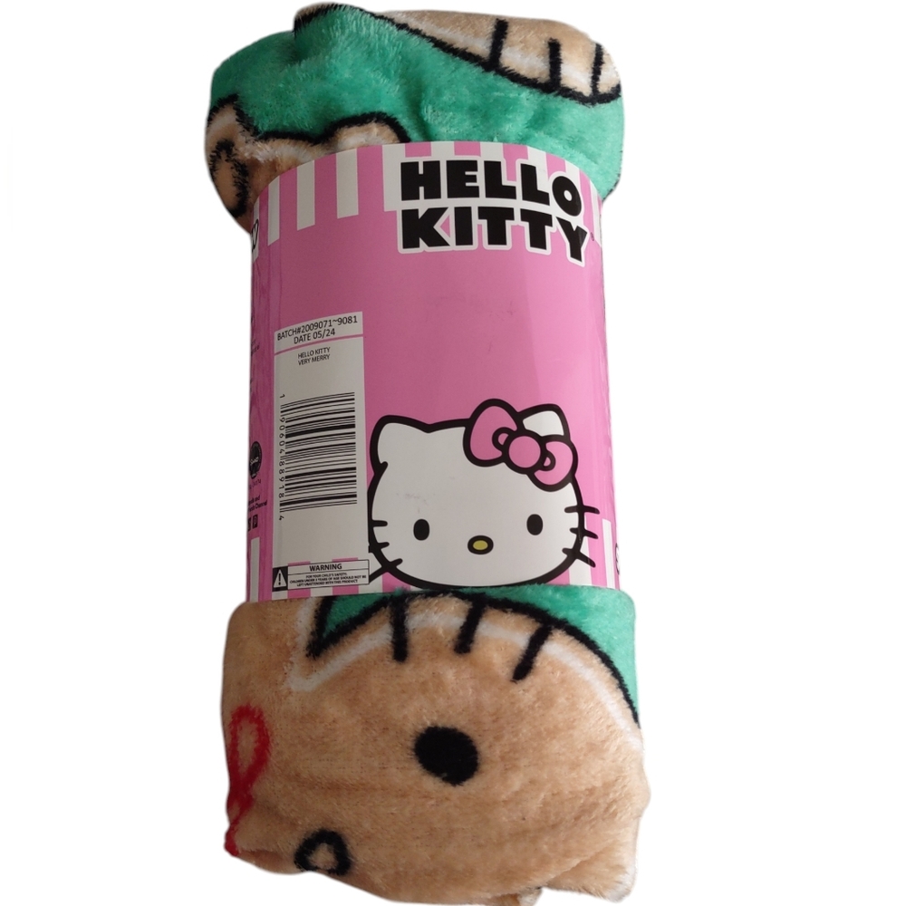Hello Kitty  40"X50" Very Merry Holiday Silk Touch Throw Blanket